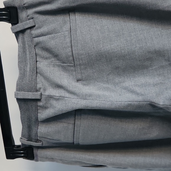 Uniqlo Easy Pant - Picture 4 of 6